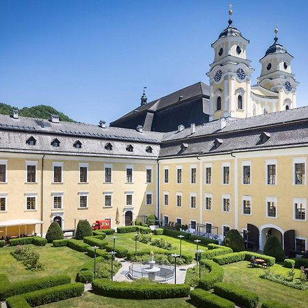 Schlosshotel Mondsee Bagian luar foto