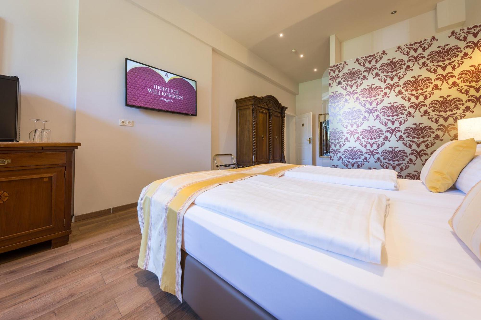 Schlosshotel Mondsee Bagian luar foto