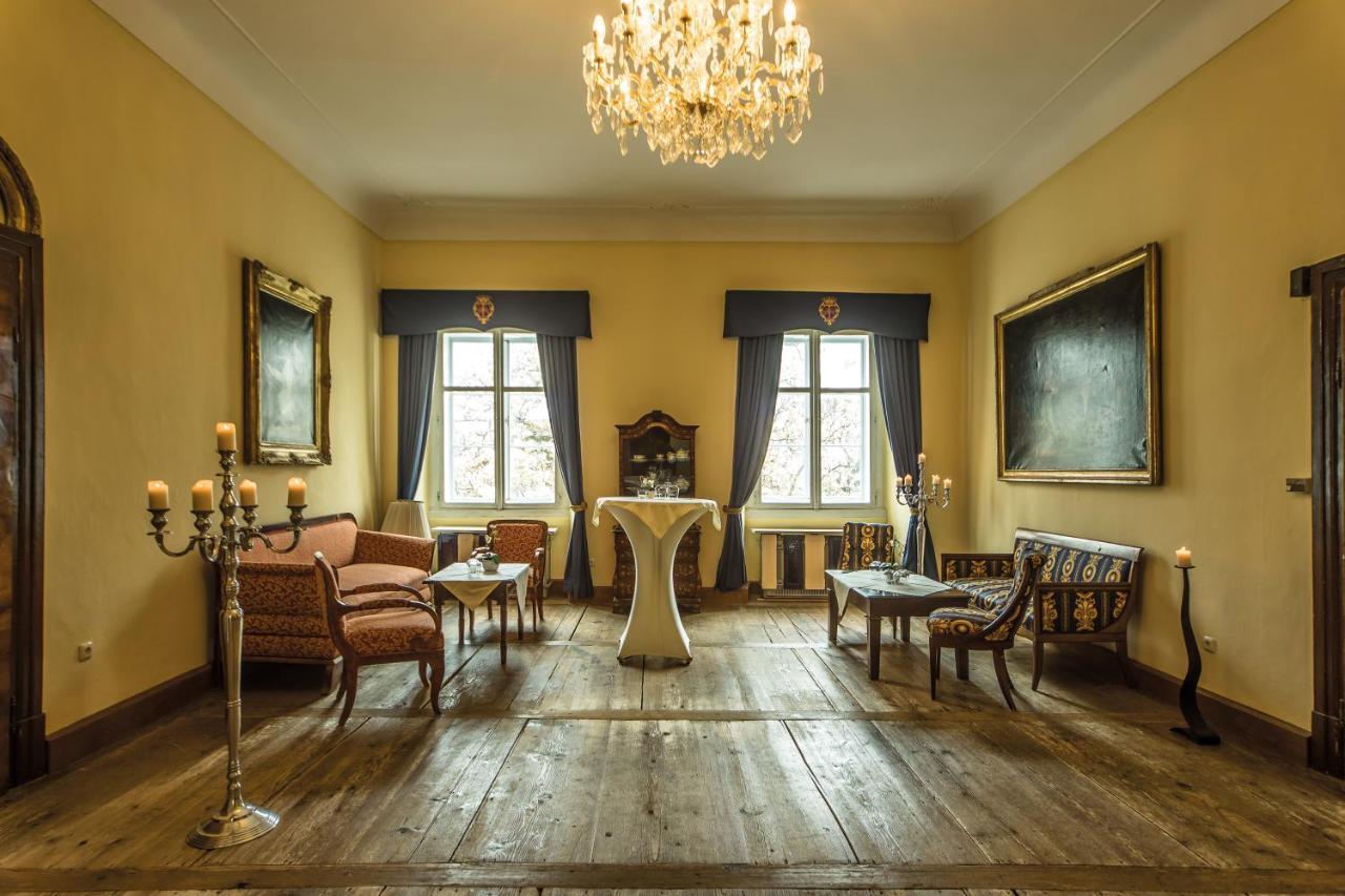 Schlosshotel Mondsee Bagian luar foto